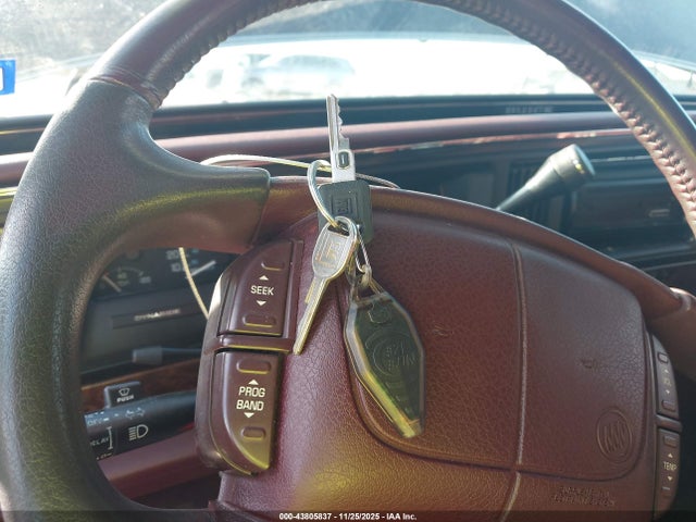 43805837 :رقم المزاد ، 1G4CU5219R1608686 vin ، 1994 Buick Park Avenue Ultra مزاد بيع