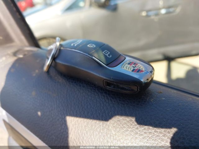 2018 PORSCHE CAYENNE WP1AA2A25JKA00173 Photo 10