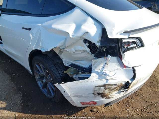 2022 TESLA MODEL 3 5YJ3E1EB1NF263654 Photo 5