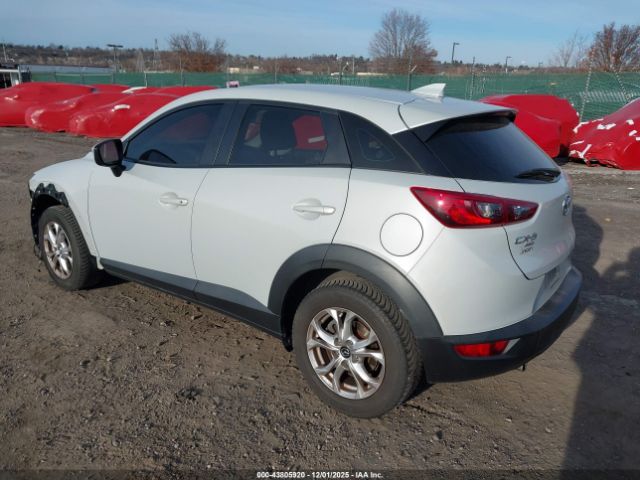 2018 MAZDA CX-3 JM1DKFB7XJ0318346 Photo 2