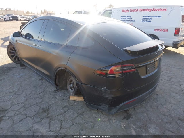 2023 TESLA MODEL X 7SAXCAE52PF377914 Photo 2