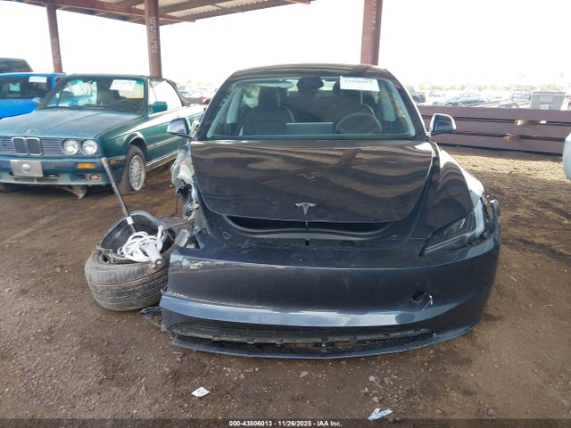 2025 TESLA MODEL 3 5YJ3E1EB5SF008758 Photo 5