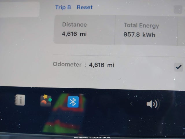 2025 TESLA MODEL 3 5YJ3E1EB5SF008758 Photo 6