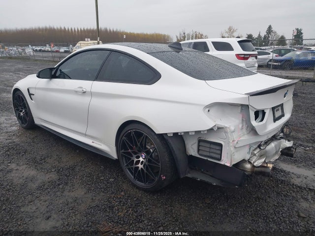 2017 BMW M4 WBS3R9C50HK709440 Photo 2