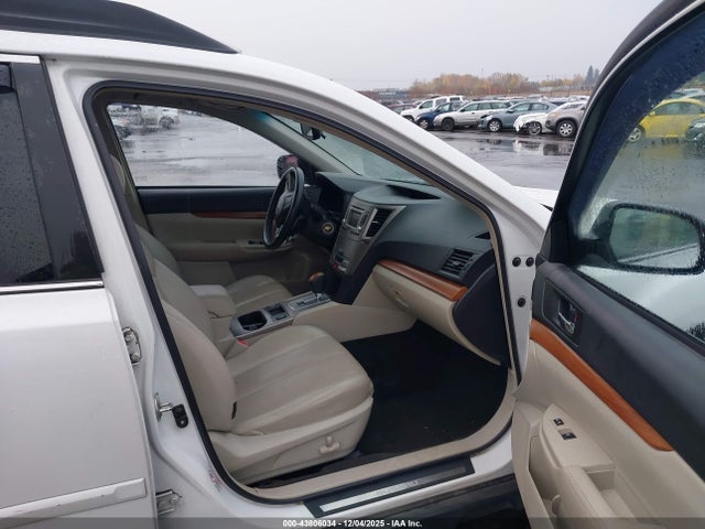 4S4BRBLCXE3274078 Subaru Outback 2.5i Limited