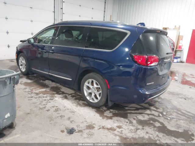 2017 CHRYSLER PACIFICA 2C4RC1EG3HR656267 Photo 2