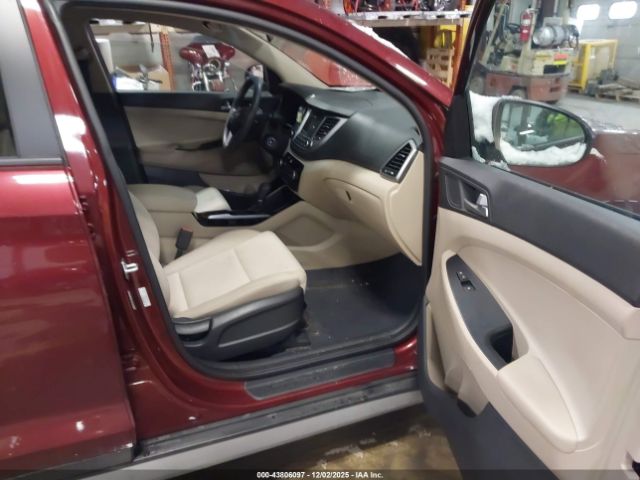 2017 HYUNDAI TUCSON KM8J3CA48HU436237 Photo 4