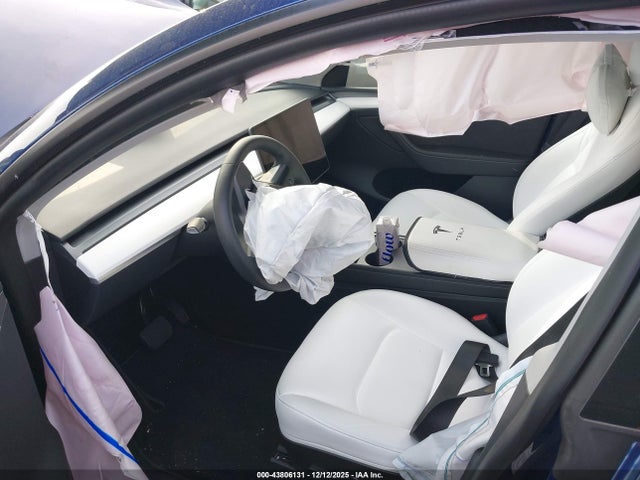 2022 TESLA MODEL Y 7SAYGDEE3NF547902 Photo 4