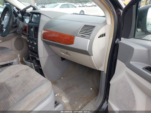 2008 CHRYSLER TOWN & COUNTRY 2A8HR54P48R641109 Photo 4