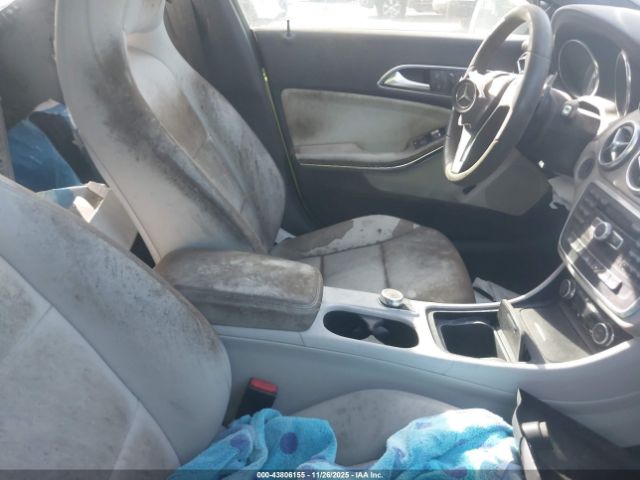 2014 MERCEDES-BENZ CLA 250 WDDSJ4EB8EN047879 Photo 4