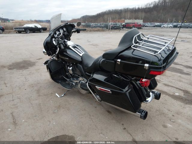 2019 HARLEY-DAVIDSON FLHTK 1HD1KEF15KB632199 Photo 2