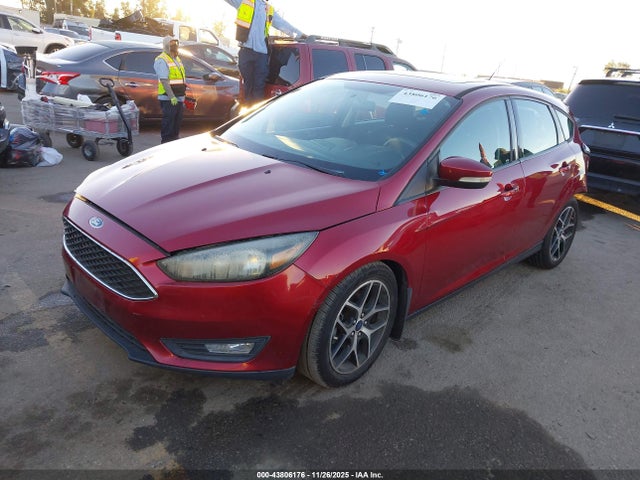 1FADP3M25HL245869 Ford FOCUS SEL
