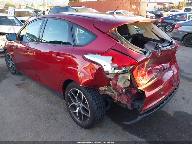 1FADP3M25HL245869 Ford FOCUS SEL