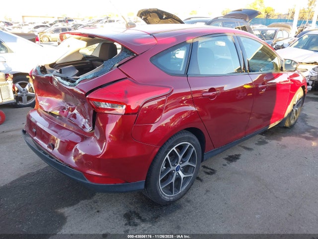 1FADP3M25HL245869 Ford FOCUS SEL