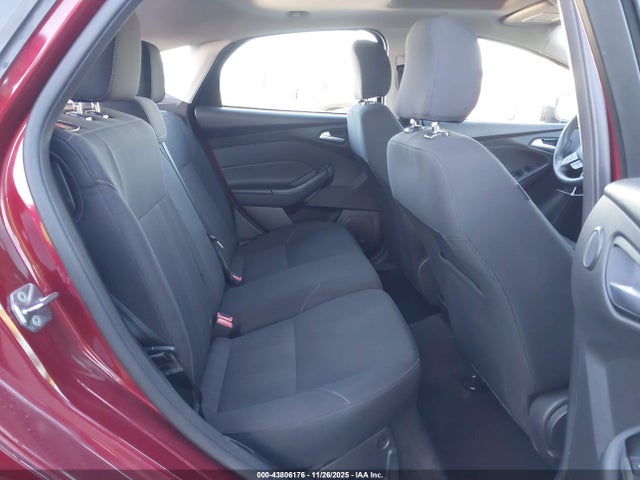 1FADP3M25HL245869 Ford FOCUS SEL