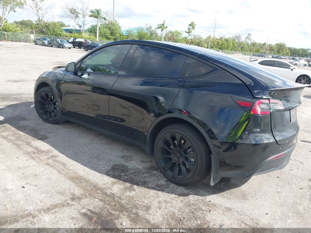 2022 TESLA MODEL Y 7SAYGDEE7NF319241 Photo 2