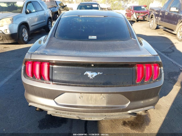 Ford Mustang Ecoboost 2018 1FA6P8TH1J5176393 Image 16