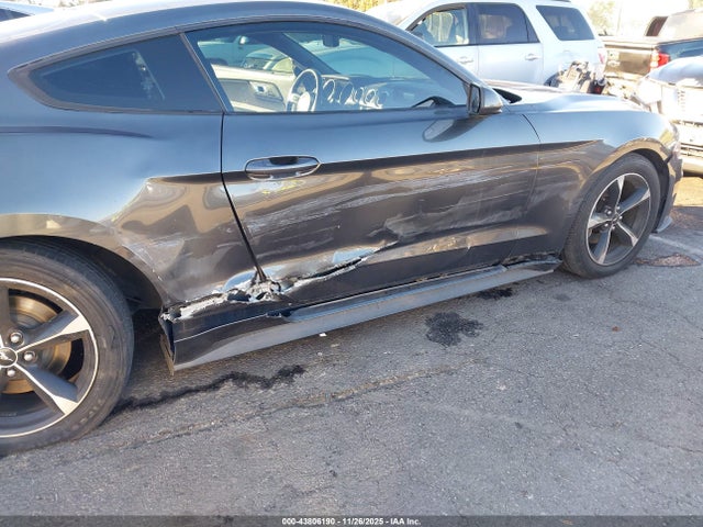 Ford Mustang Ecoboost 2018 1FA6P8TH1J5176393 Image 6