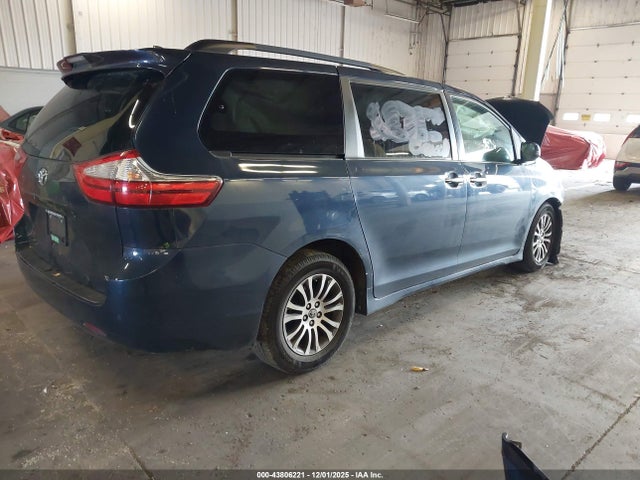 5TDYZ3DC6KS996161 Toyota Sienna Xle 7 Passenger