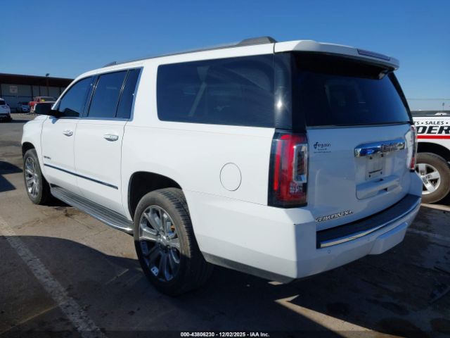 2017 GMC YUKON XL 1GKS2HKJ8HR368879 Photo 2