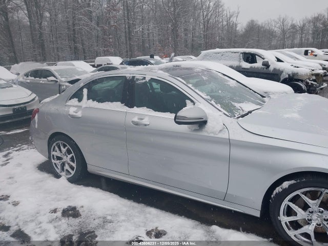2016 Mercedes-benz C 300 Sport 4matic მანქანა იყიდება აუქციონზე, vin: 55SWF4KBXGU111714, აუქციონის ნომერი: 43806231