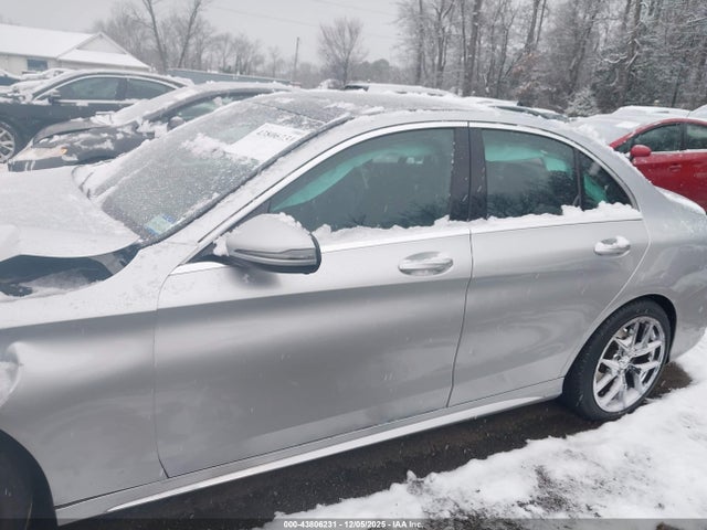 2016 Mercedes-benz C 300 Sport 4matic მანქანა იყიდება აუქციონზე, vin: 55SWF4KBXGU111714, აუქციონის ნომერი: 43806231