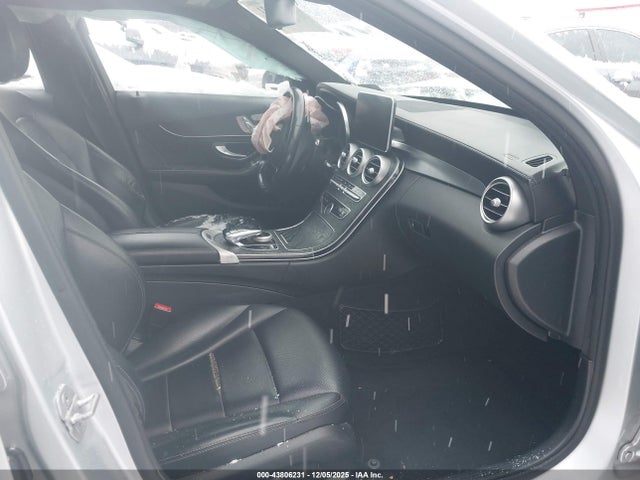 2016 Mercedes-benz C 300 Sport 4matic მანქანა იყიდება აუქციონზე, vin: 55SWF4KBXGU111714, აუქციონის ნომერი: 43806231