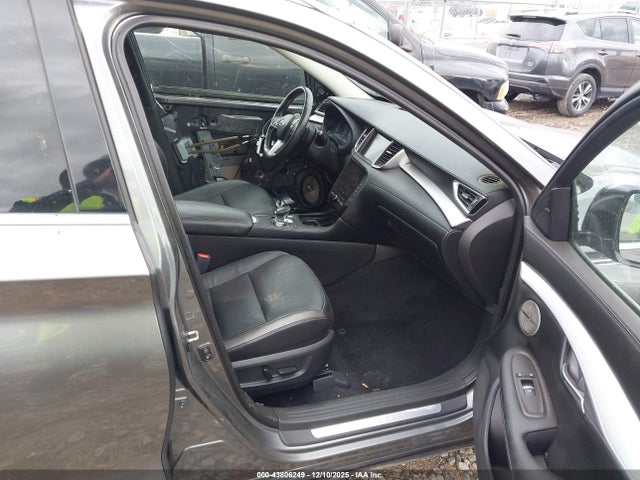 43806249 :رقم المزاد ، 3PCAJ5M35KF120352 vin ، 2019 Infiniti Qx50 Essential مزاد بيع
