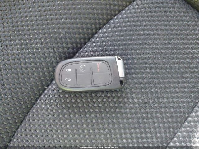 2017 RAM 1500 1C6RR6MT1HS614874 Photo 10