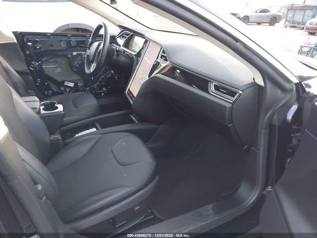 2013 TESLA MODEL S 5YJSA1CN1DFP11300 Photo 4