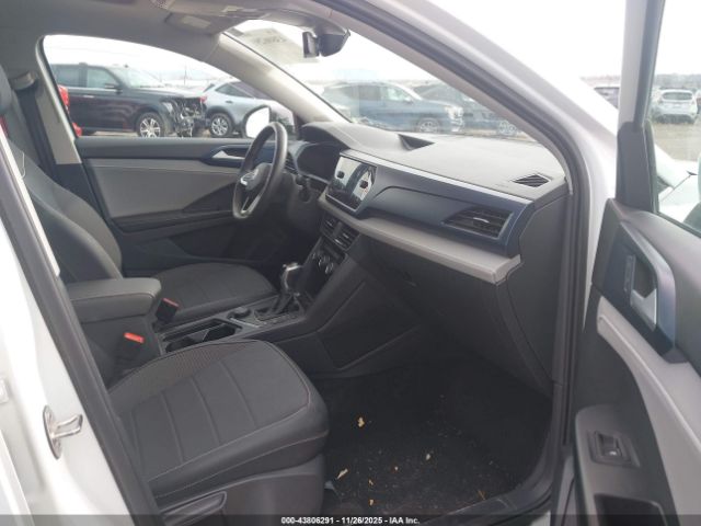 2024 VOLKSWAGEN TAOS 3VVVX7B2XRM131120 Photo 4