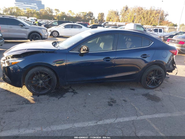 3MZBN1V78HM129521 Mazda Mazda3 Touring