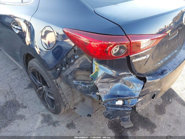 3MZBN1V78HM129521 Mazda Mazda3 Touring