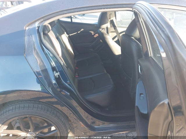 3MZBN1V78HM129521 Mazda Mazda3 Touring