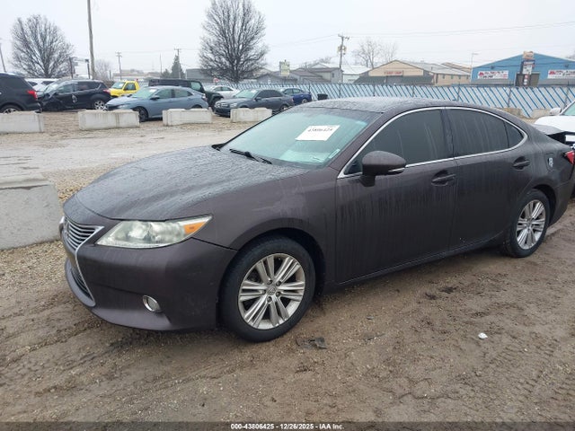 43806425 :رقم المزاد ، JTHBK1GG8D2083035 vin ، 2013 Lexus Es 350 مزاد بيع