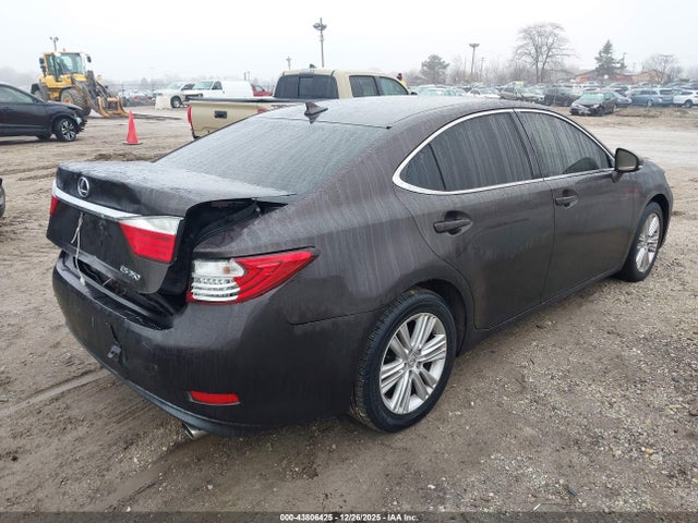 43806425 :رقم المزاد ، JTHBK1GG8D2083035 vin ، 2013 Lexus Es 350 مزاد بيع