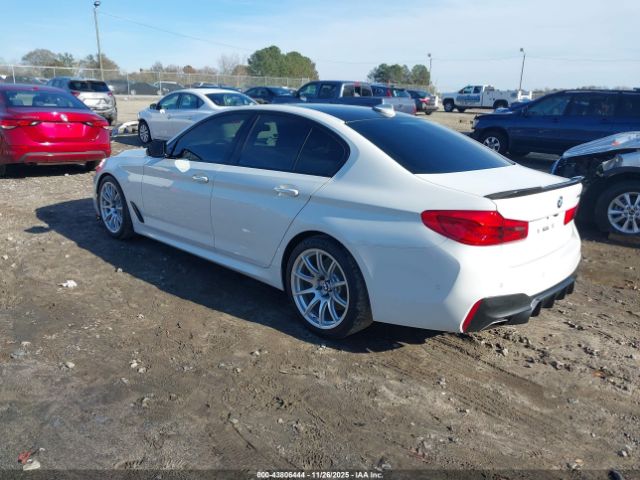 2018 BMW 540I WBAJE5C53JWA97879 Photo 2