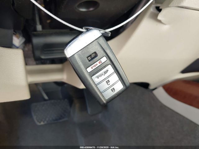 2017 ACURA RDX 5J8TB3H50HL000987 Photo 10