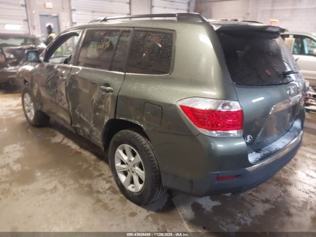 2013 TOYOTA HIGHLANDER 5TDBK3EH5DS240733 Photo 2