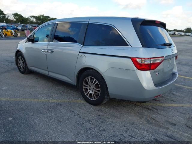 2011 HONDA ODYSSEY 5FNRL5H65BB028210 Photo 2
