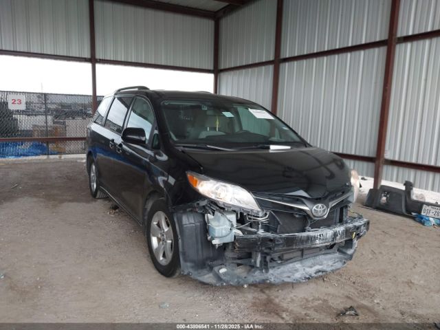 2018 TOYOTA SIENNA 5TDKZ3DC8JS902303