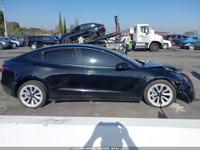 Tesla Model 3 Rear-wheel Drive 2022 5YJ3E1EA4NF186754 Image 13