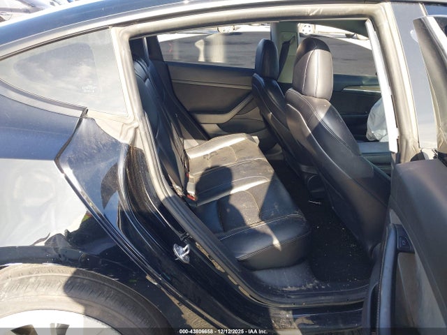 Tesla Model 3 Rear-wheel Drive 2022 5YJ3E1EA4NF186754 Image 8