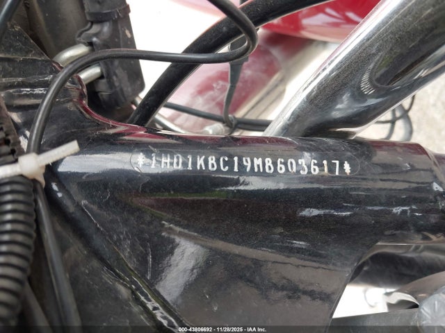 2021 HARLEY-DAVIDSON FLHX 1HD1KBC19MB603617 Photo 9