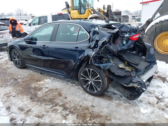 43806702 :رقم المزاد ، 4T1M11AK3LU873786 vin ، 2020 Toyota Camry Se مزاد بيع