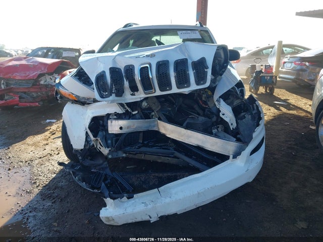 1C4PJLAB9GW347458 Jeep Cherokee Sport