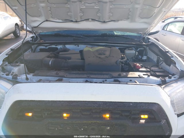 3TMCZ5AN4KM228044 Toyota Tacoma Trd Off Road