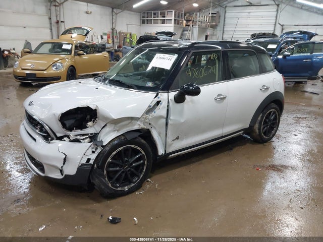 2016 MINI COUNTRYMAN WMWZC5C55GWU01311 Photo 1