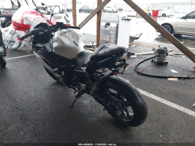 2020 KAWASAKI EX650 ML5EXEN18LDA19602 Photo 2