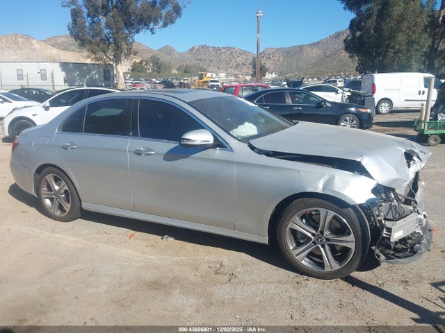 Mercedes-Benz E 300 2019 WDDZF4JB3KA656757 Image 13